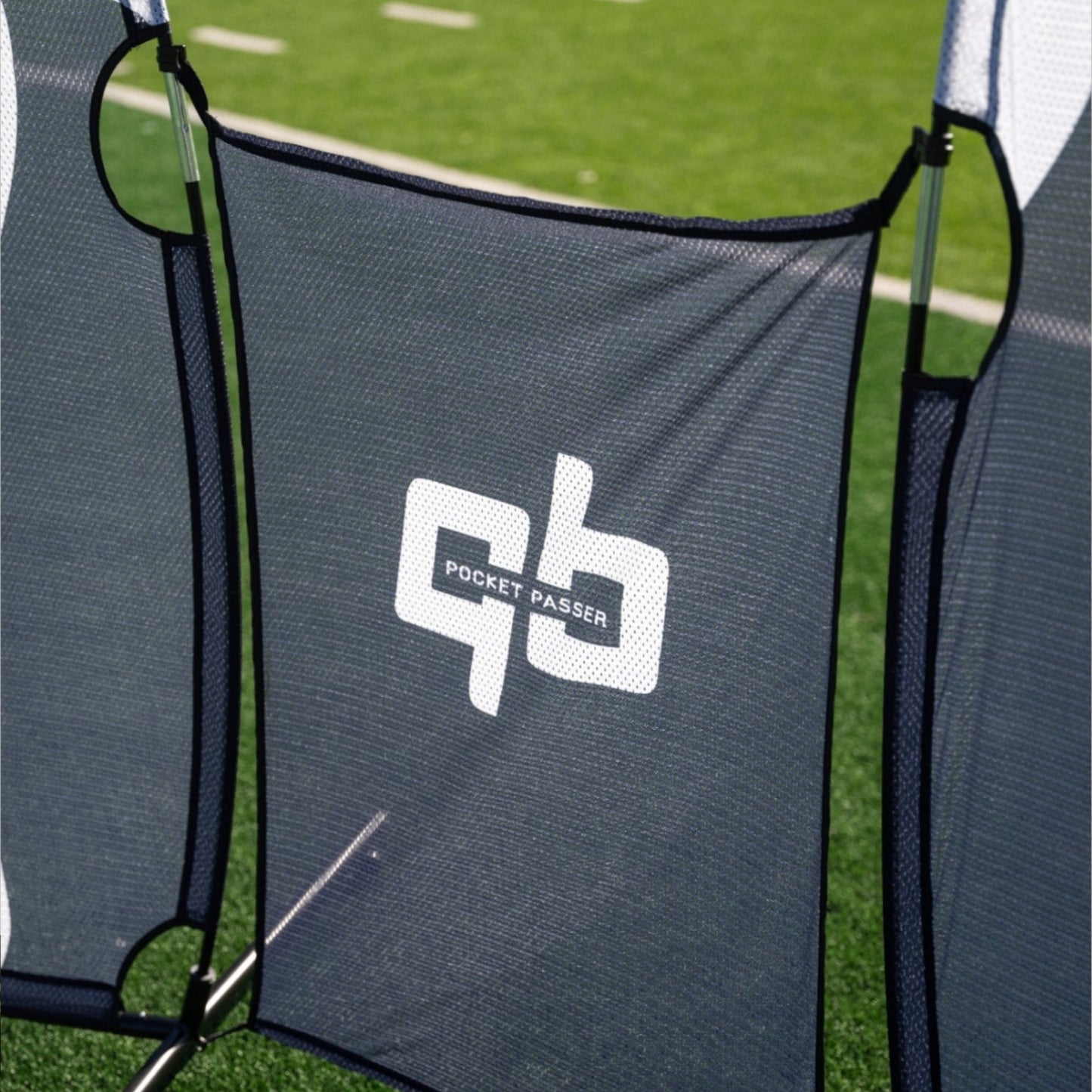 qbpp qb pocket passer mesh divider close up